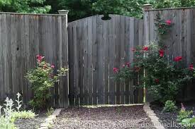 Start at the base of the arbor and work your way up. How To Build A Wooden Garden Arch Diy Danielle