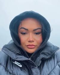 Jenny Power's Instagram, Twitter & Facebook