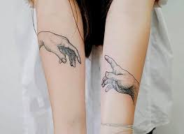 Creazione Di Adamo Michelangelo Tatuaggi Idee Per Tatuaggi Inchiostro Per Tatuaggi