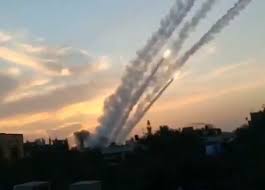 יום שישי הקרוב צפוי להיות אחד הסוערים בגבול בין רצועת עזה לישראל, והערכות לכך בהתאם, לאחר שארגוני הטרור מתכננים לשבור שיא. I5ryvluxhev2cm