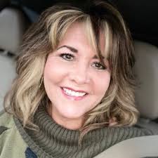 Elma Reyes (@ElmaR85164665)