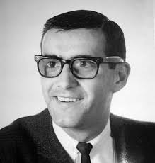 Love Dr Johnny Fever....he was the best DJ personality.