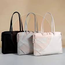 Totebag Wanita Tas Kerja Shoulder Laptop Bag Tas Kuliah Kapasitas Besar Vilda Rp. 200.000 + Produk Impor + Bahan Luar terbuat dari kain Oxford yang tahan air + Bagian dalam dilapisi dengan