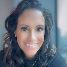 Leticia Dinning's Instagram, Twitter & Facebook