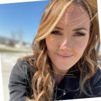 Amanda Swanger's Instagram, Twitter & Facebook