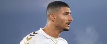 MEN": Pau Torres i David Carmo alternatywami do wzmocnienia środka obrony