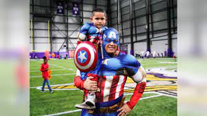 I was a chicago cubs fan going up. Kirk Cousins Surprises Homeless Kids With Halloween Costumes Trick Or Treating
