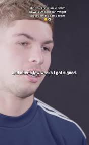 Which Football Team Does Peter Wright Support