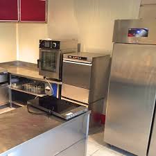 Le bon cuisiniste met un point d'honneur à vérifier tous les avis de façon à vous apporter un réel retour d'expérience sur : Cuisine De Demo Albareil Horizon Cuisines Prod Cuisines Professionnelles