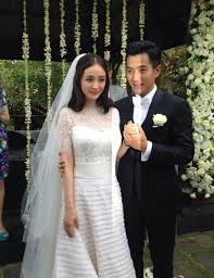 Ngay sau đó, trên sina, đại diện của phùng thiệu phong chia sẻ: Nhá»¯ng Bá»™ áº£nh CÆ°á»›i Ä'áº¹p NhÆ° MÆ¡ Cá»§a Sao Ä'áº§u NÄƒm 2014