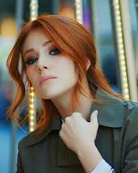 Elcin Sangu Aktrisler Muhtesem Sac Sac Rengi