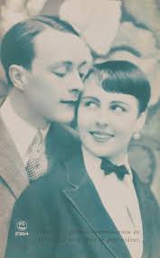 Kuvakorttien queer-fantasiaa