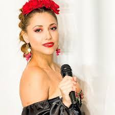 Jill Vargas's Instagram, Twitter & Facebook