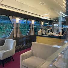 淺草<>日光，會經過蠟筆小新春日部既SPACIA X