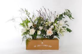 All bunches flowers delivered by post are sent with your personal message card, flower food, care instructions and a free bag of delicious milk chocolates with all online orders! Where To Order Flowers In The Uae Shopping Time Out Dubai