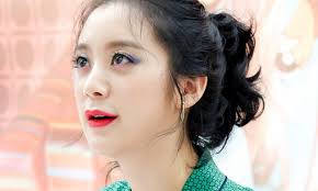 Hyerim reveals her fiancé's reaction after announcing their marriage. Hyerim Kpop Reporter K Pop Breaking News And Gossip