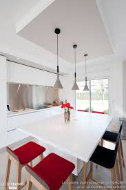 Amenagement D Une Maison Moderne Et Design Cuisine Salon Salle De Douche Cuisines Design Cuisine Moderne Plafond Cuisine