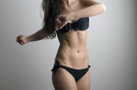 Kadinlarin Yeni Trendi Karin Kasi Estetigi Ve Ab Crack