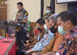 Maybe you would like to learn more about one of these? Laporan Harian Intelijen Lhi Percepat Pertukaran Informasi Keimigrasian