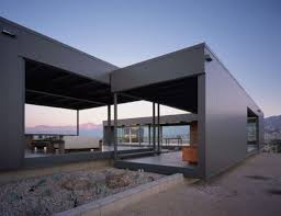Modular buildings come in repeated sections—modules—that builders transport to the home site for final assembly. 10 Modern Prefab Homes We D Love To Live In Design Milk