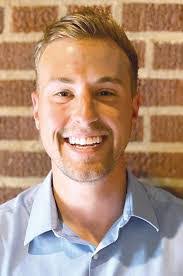 Robin Hoffer's Instagram, Twitter & Facebook