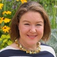 Angela Essary's Instagram, Twitter & Facebook