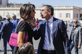 Gli abbiamo fatto credere che sua moglie nunzia de. La De Girolamo Scende In Campo Con Renzi Boccia Infuriato Ma Era Uno Scherzo Video
