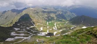 Check spelling or type a new query. Cucerim Varful Moldoveanu Fara Transport Hai Sa Socializam