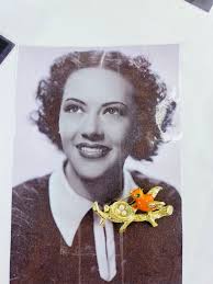 1960s pearl branch brooch