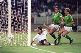 This is gary lineker interview by itv central on vimeo, the home for high quality videos and the people who love them. Gary Lineker Moment Erinnert Er Beschmutzte Seine Hose Bei Der Weltmeisterschaft 1990 Aktuelle Boulevard Nachrichten Und Fotogalerien Zu Stars Sternchen