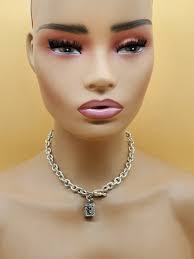 Stephanie Bellard's Instagram, Twitter & Facebook