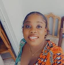 Kèk kesyon Yon fan paj la ap poze Ann eseye reponn kèk