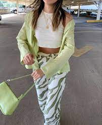 Sarah J M On Instagram Green Top Outfit Fashion Outfits Fashion Inspo Outfits