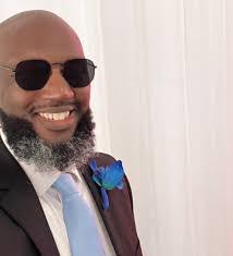 Christopher Munroe's Instagram, Twitter & Facebook