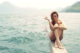 Последние твиты от jessica mcnamee (@jessica_mcnamee). Aussie Actor Jessica Mcnamee Posts Racy Travel Photo