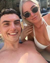 Shauna Brady's Instagram, Twitter & Facebook