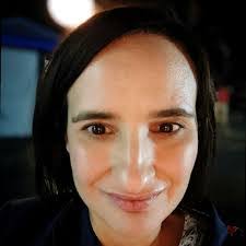 Ingrid Petersen's Instagram, Twitter & Facebook