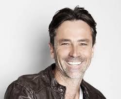 Amazon.co.uk: Gavin Thurston: books, biography, latest update