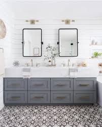 See more ideas about bathroom design, art deco bathrooms, japanese style bathroom. Pin By Shannon West On Jess S Ideas For 120 Hampton Style Bathrooms Hampton Style Bathroom Modern Bathroom