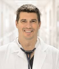 Professeurs — Programme de soins intensifs de l'adulte de l'Université de  Montréal