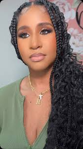 This absolutely MADE MY WEEK !!! The delectable and amazingly seasoned  Author, Beverly Byrd came for professional headshots and this awesomeness  happened . She gifted me this beautiful pair of Earrings that