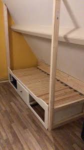 Erstes Ikea Bett Box Bett Schrage Wand Selbstgemachtes Box Bett Kinderzimmer In 2020 Loft Room Small Bedroom Ikea Bed