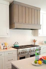 See more ideas about backsplash, bathroom backsplash, tile bathroom. Cream Arabesque Tiled Backsplash Design Ideas