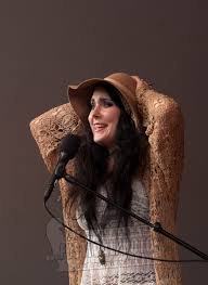 Miss li (born linda carlsson, july 6, 1982 in borlänge, sweden) is a female singer/songwriter currently based in stockholm, sweden. Miss Li Festivalphoto
