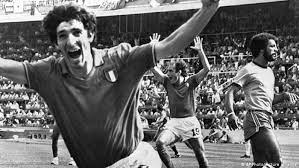 أشاد مارشيلو ليبي، المدير الفني السابق للمنتخب الإيطالي، بالعمل الكبير الذي يقوم به. Ø¥ÙŠØ·Ø§Ù„ÙŠØ§ ØªÙˆØ¯Ø¹ Ø§Ù„Ø£Ø³Ø·ÙˆØ±Ø© Ø±ÙˆØ³ÙŠ Ø¨Ø¹Ø¯ Ø£ÙŠØ§Ù… Ù…Ù† Ø±Ø­ÙŠÙ„ Ù…Ø§Ø±Ø§Ø¯ÙˆÙ†Ø§ Ø±ÙŠØ§Ø¶Ø© ØªÙ‚Ø§Ø±ÙŠØ± ÙˆØªØ­Ù„ÙŠÙ„Ø§Øª Ù„Ø£Ù‡Ù… Ø§Ù„Ø£Ø­Ø¯Ø§Ø« Ø§Ù„Ø±ÙŠØ§Ø¶ÙŠØ© Ù…Ù† Dw Ø¹Ø±Ø¨ÙŠØ© Dw 11 12 2020
