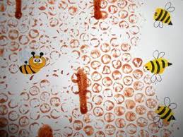 We did not find results for: Abeilles Et Cadre De Ruche Empreintes Faciles A Realiser La Maison Feerique Abeille Abeille Miel Activite Maternelle