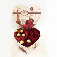 Heart boxes for flowers and strawberries. Roses And Strawberries Box Wedelivergifts