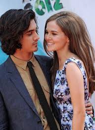  Avan Jogia Zoey Deutch Pictures Photos Images Avan Jogia Zoey Deutch Celebrity Couples