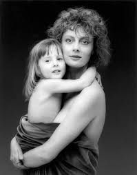 Susan sarandon's 5'10 daughter stuns in hot pink bikini, tries dry brushing. Amy Feldtmann On Twitter Susan Sarandon And Daughter Eva Amurri Martino 1988 By Robert Mapplethorpe