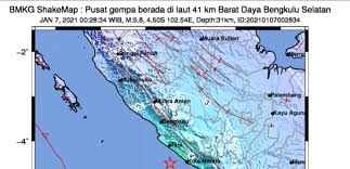 Guncangan gempa hari ini yang membuat warga berhamburan keluar rumah. Gempa Hari Ini Guncang Bone Bolango Magnitudo 6 4 Sr